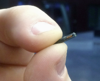 NFC-tekniikka, jota käytetään mikrosiruissa ihmisille istutukseen